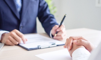 面接（2回）のイメージ画像